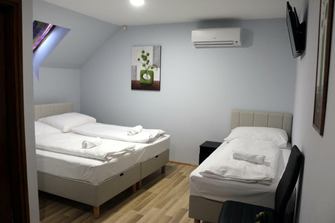 Soerpatika Vendeghaz Hotell Badacsonytomaj Exteriör bild