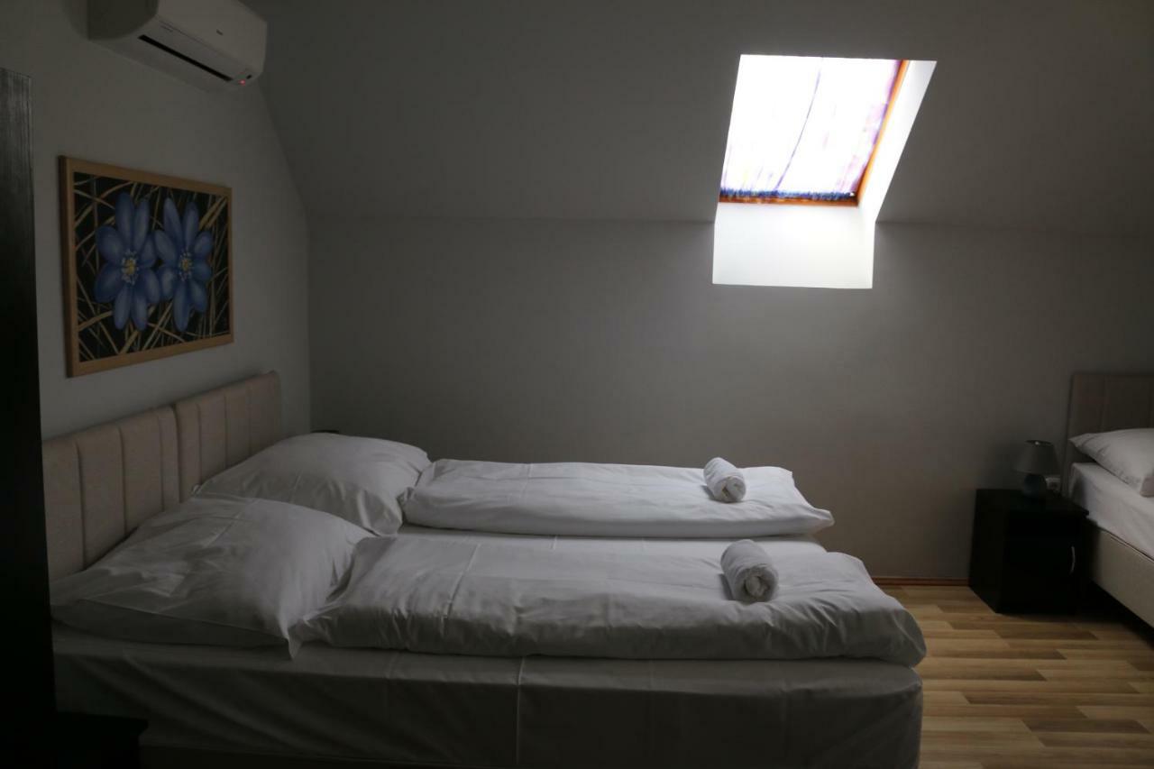 Soerpatika Vendeghaz Hotell Badacsonytomaj Exteriör bild