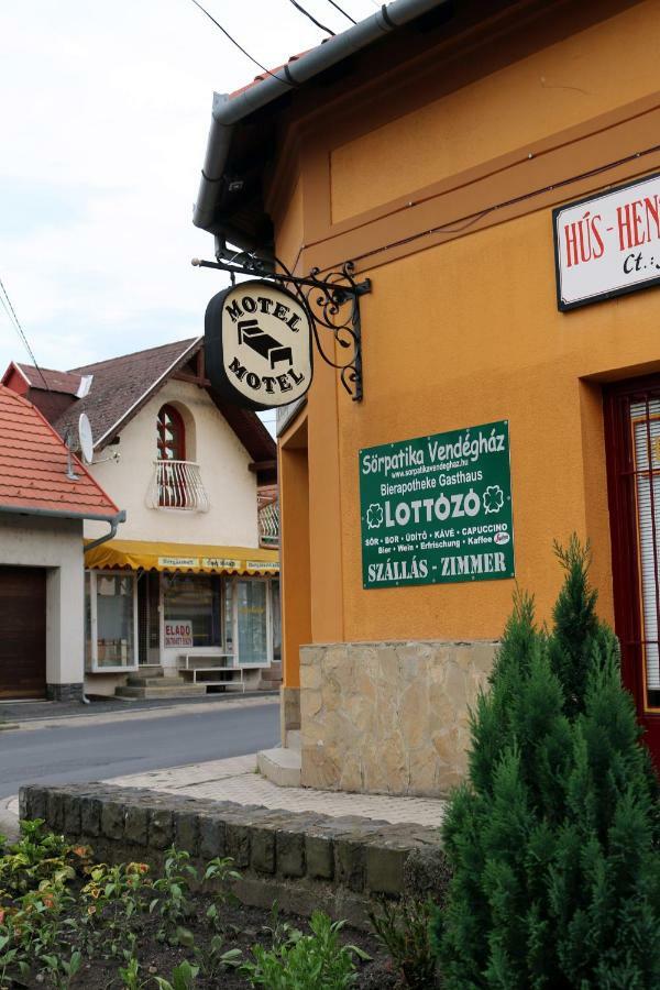 Soerpatika Vendeghaz Hotell Badacsonytomaj Exteriör bild